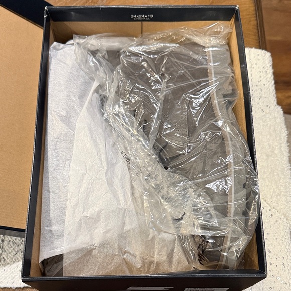 Dr. Scholl's Gray Chukka Boots - Picture 2 of 4